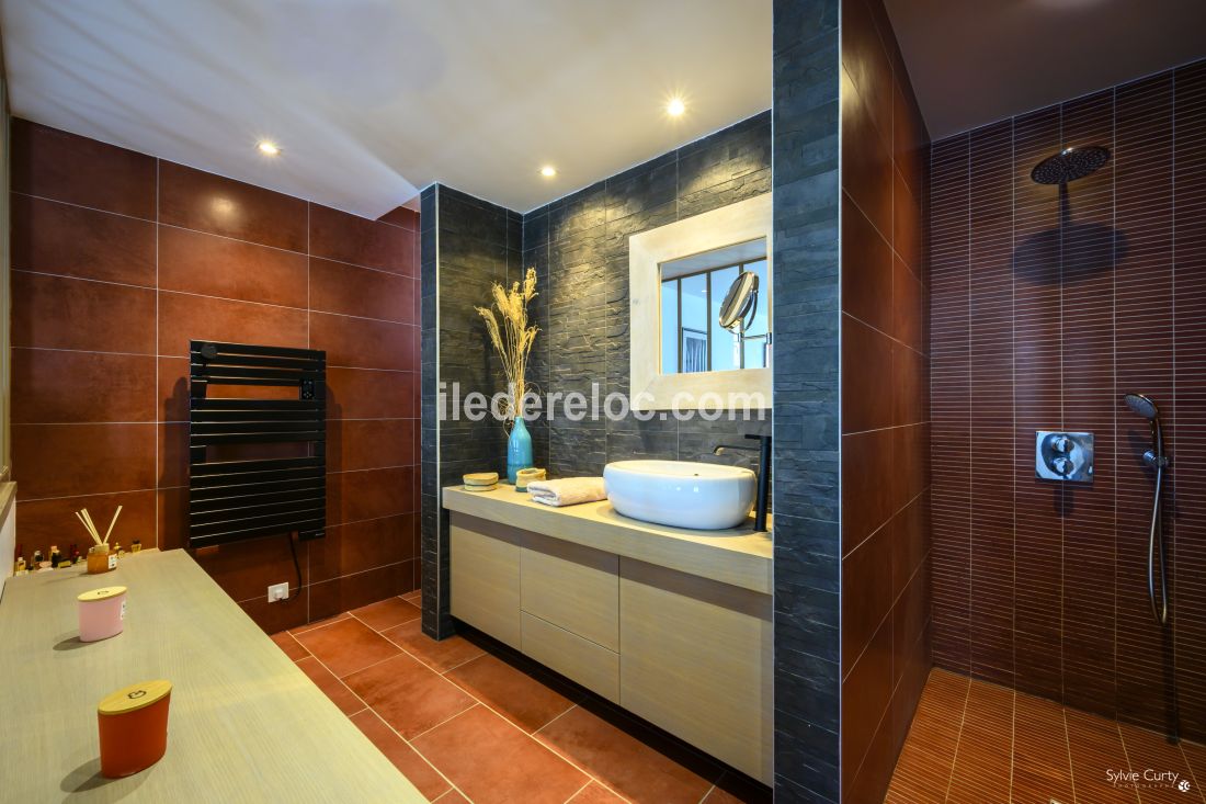 Photo 14: An accomodation located in Le Bois-Plage-en-R&eacute; on ile de R&eacute;.