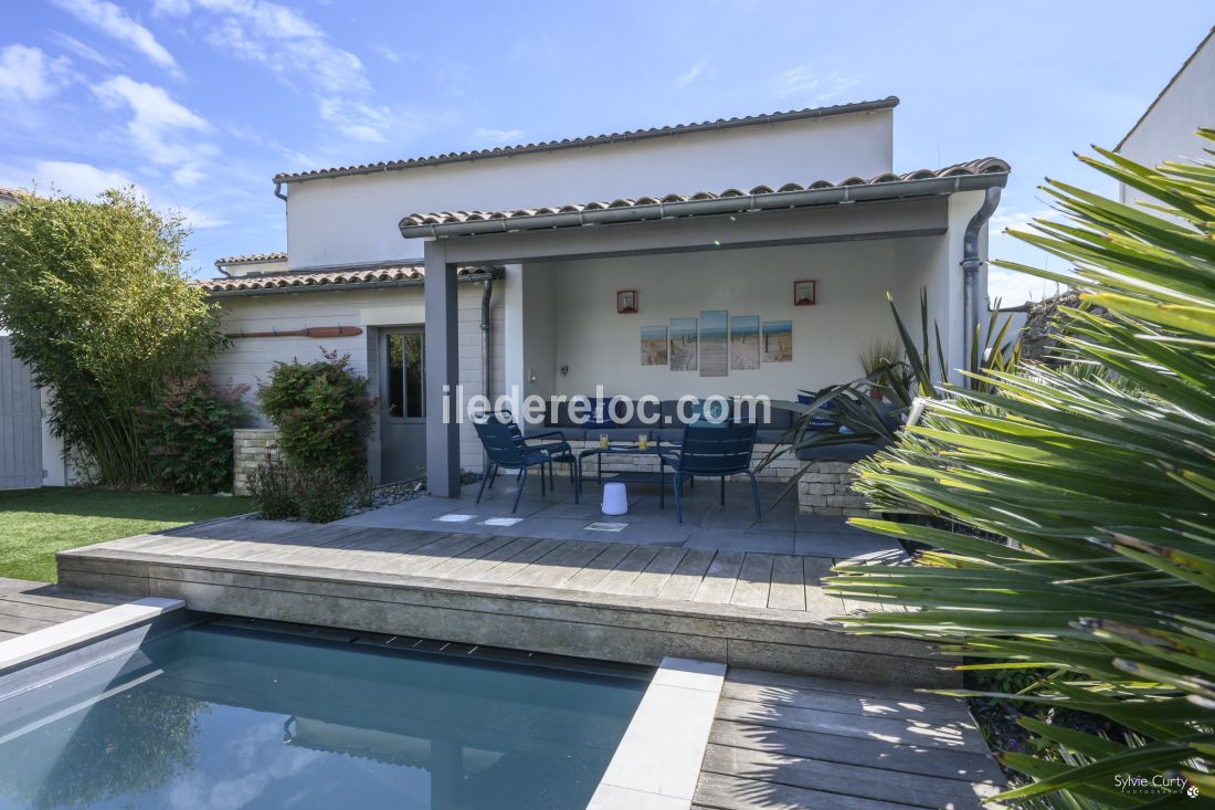 Photo 7: An accomodation located in Le Bois-Plage-en-R&eacute; on ile de R&eacute;.