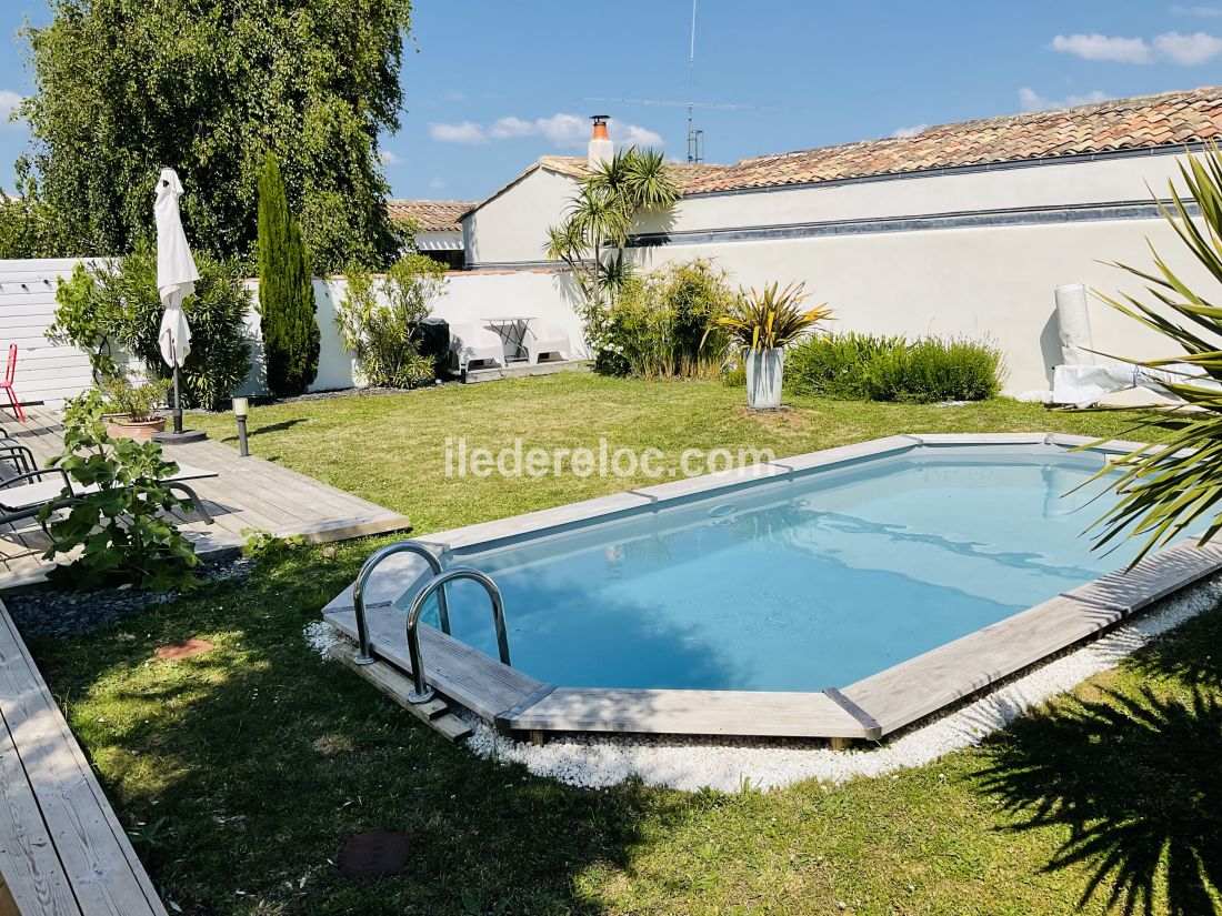 Photo 17: An accomodation located in Saint-Martin-de-R&eacute; on ile de R&eacute;.