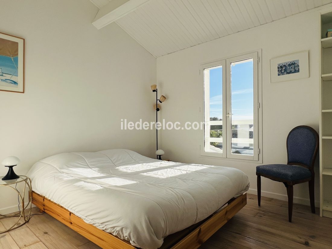 Photo 16: An accomodation located in Saint-Martin-de-R&eacute; on ile de R&eacute;.