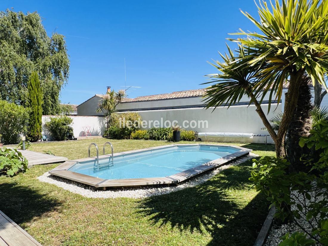 Photo 18: An accomodation located in Saint-Martin-de-R&eacute; on ile de R&eacute;.