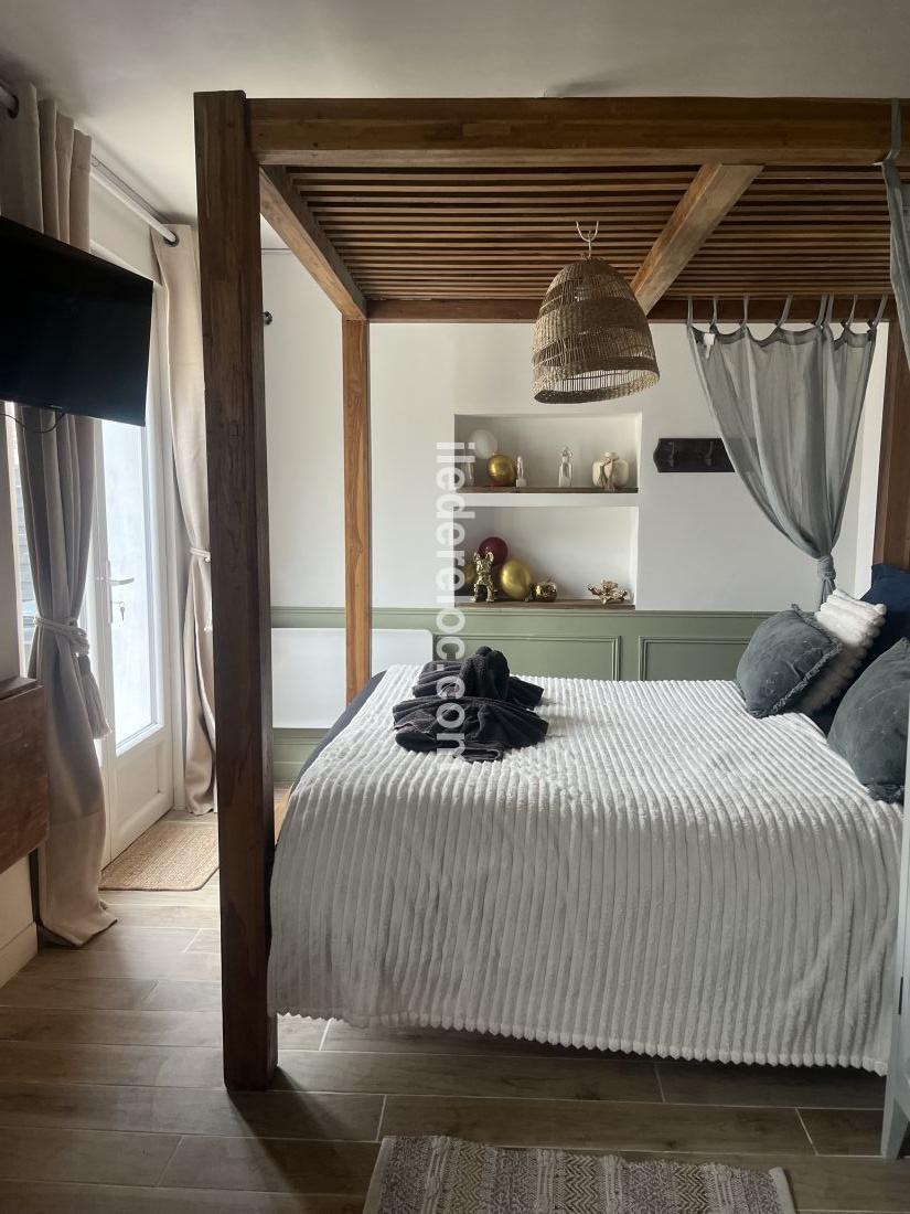 Photo 12: An accomodation located in Le Bois-Plage-en-R&eacute; on ile de R&eacute;.