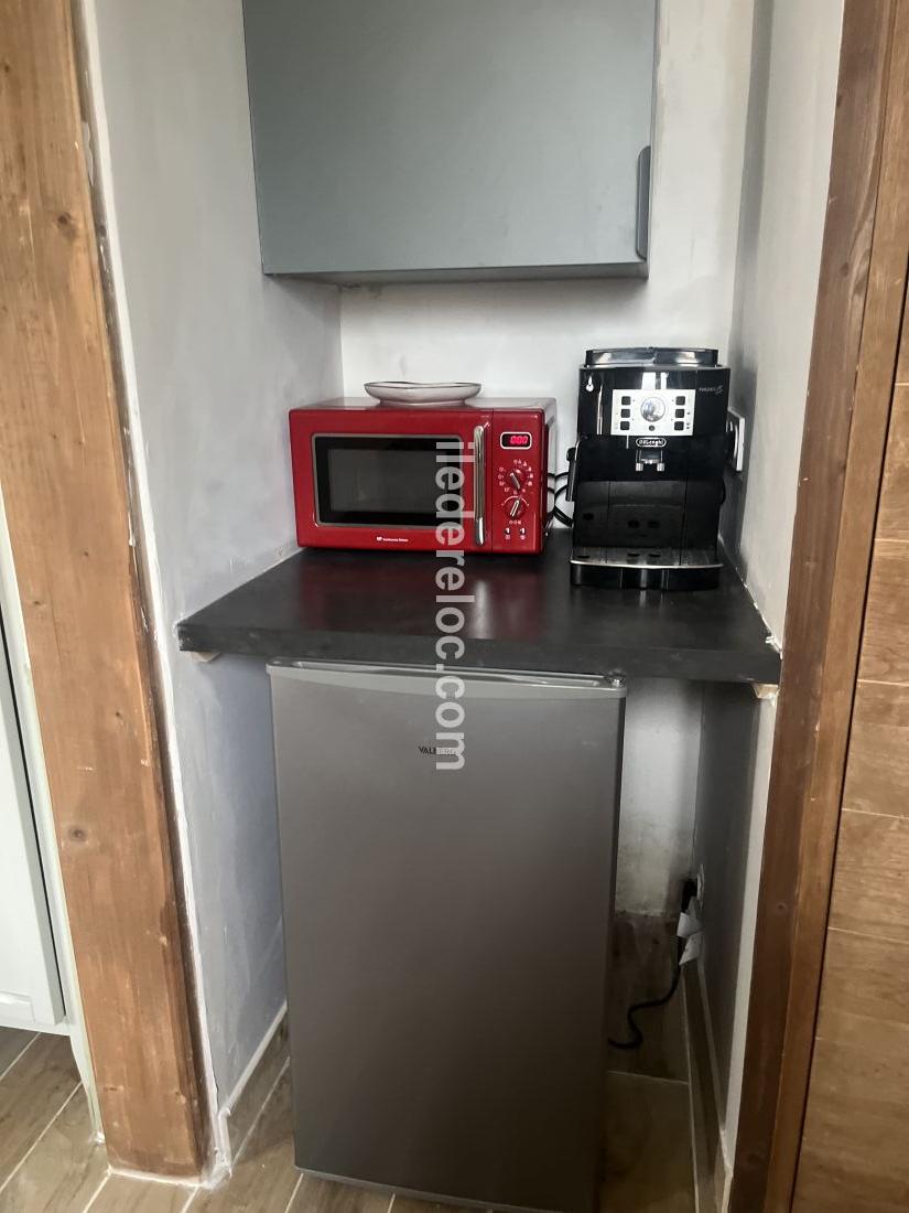 Photo 11: An accomodation located in Le Bois-Plage-en-R&eacute; on ile de R&eacute;.