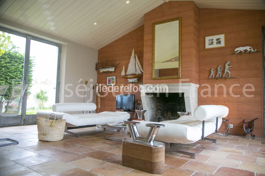 Photo 5: An accomodation located in Loix on ile de R&eacute;.