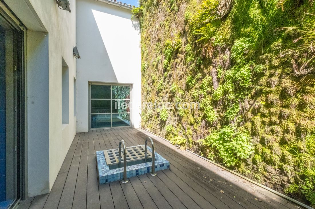 Photo 16: An accomodation located in Sainte-Marie-de-R&eacute; on ile de R&eacute;.