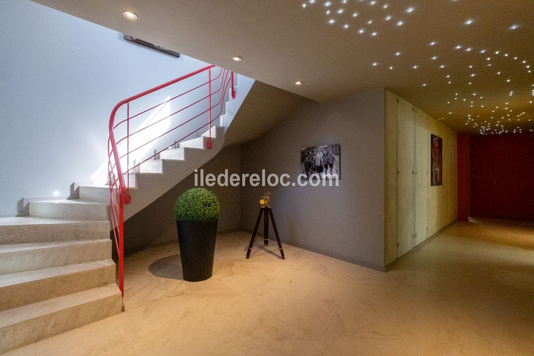 Photo 10: An accomodation located in Sainte-Marie-de-R&eacute; on ile de R&eacute;.