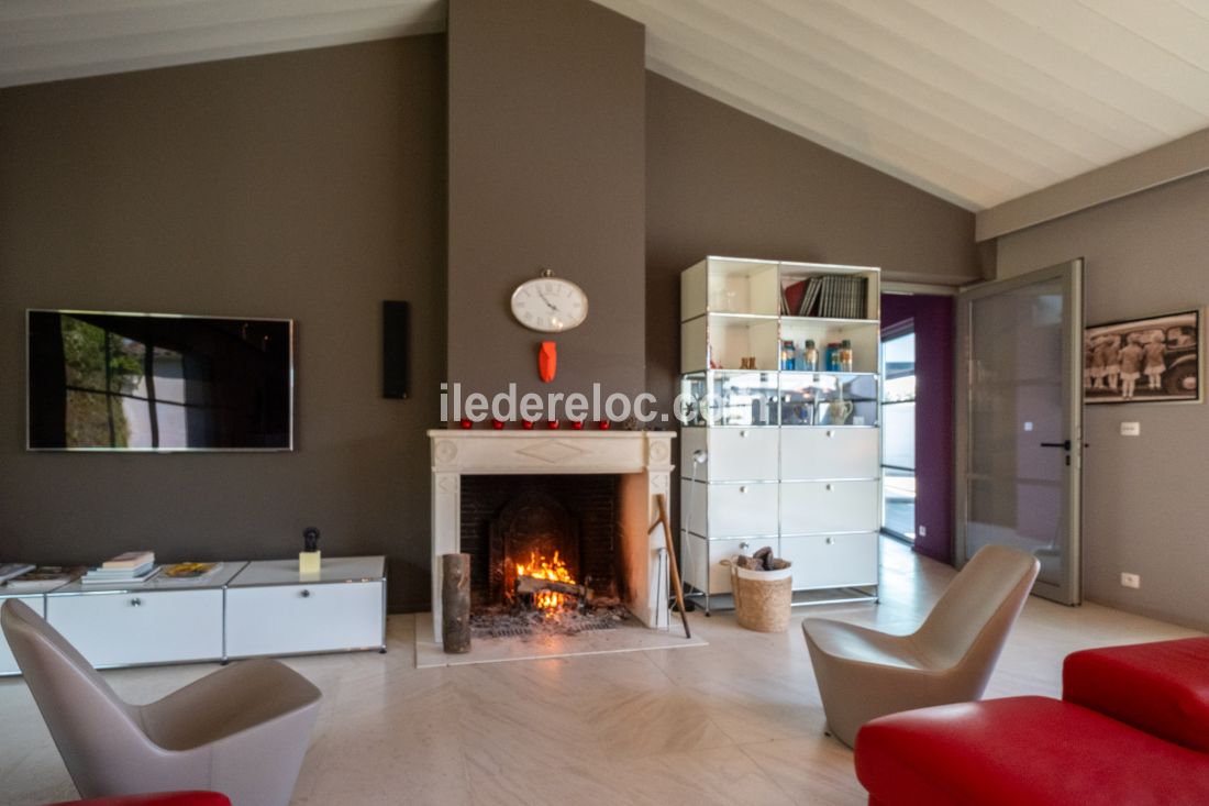 Photo 8: An accomodation located in Sainte-Marie-de-R&eacute; on ile de R&eacute;.