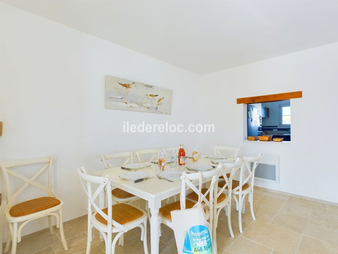 Photo 7: An accomodation located in Saint-Cl&eacute;ment-des-Baleines on ile de R&eacute;.