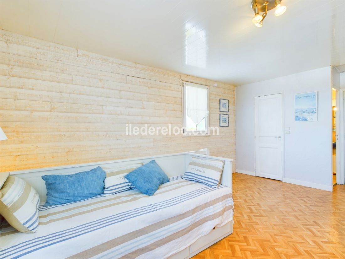 Photo 12: An accomodation located in Saint-Cl&eacute;ment-des-Baleines on ile de R&eacute;.
