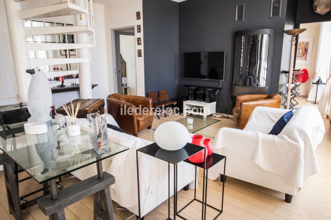 Photo 4: An accomodation located in Saint-Martin-de-R&eacute; on ile de R&eacute;.