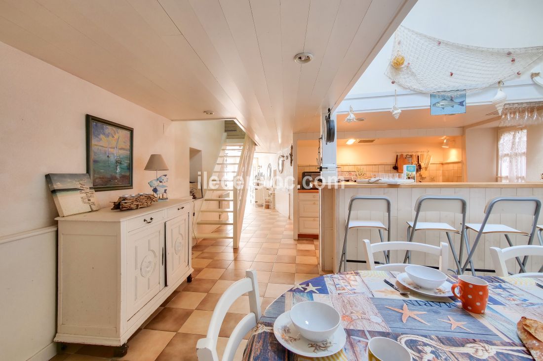 Photo 5: An accomodation located in La Flotte-en-R&eacute; on ile de R&eacute;.