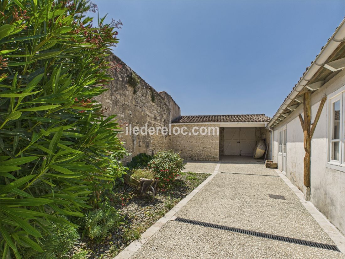 Photo 11: An accomodation located in Le Bois-Plage-en-R&eacute; on ile de R&eacute;.