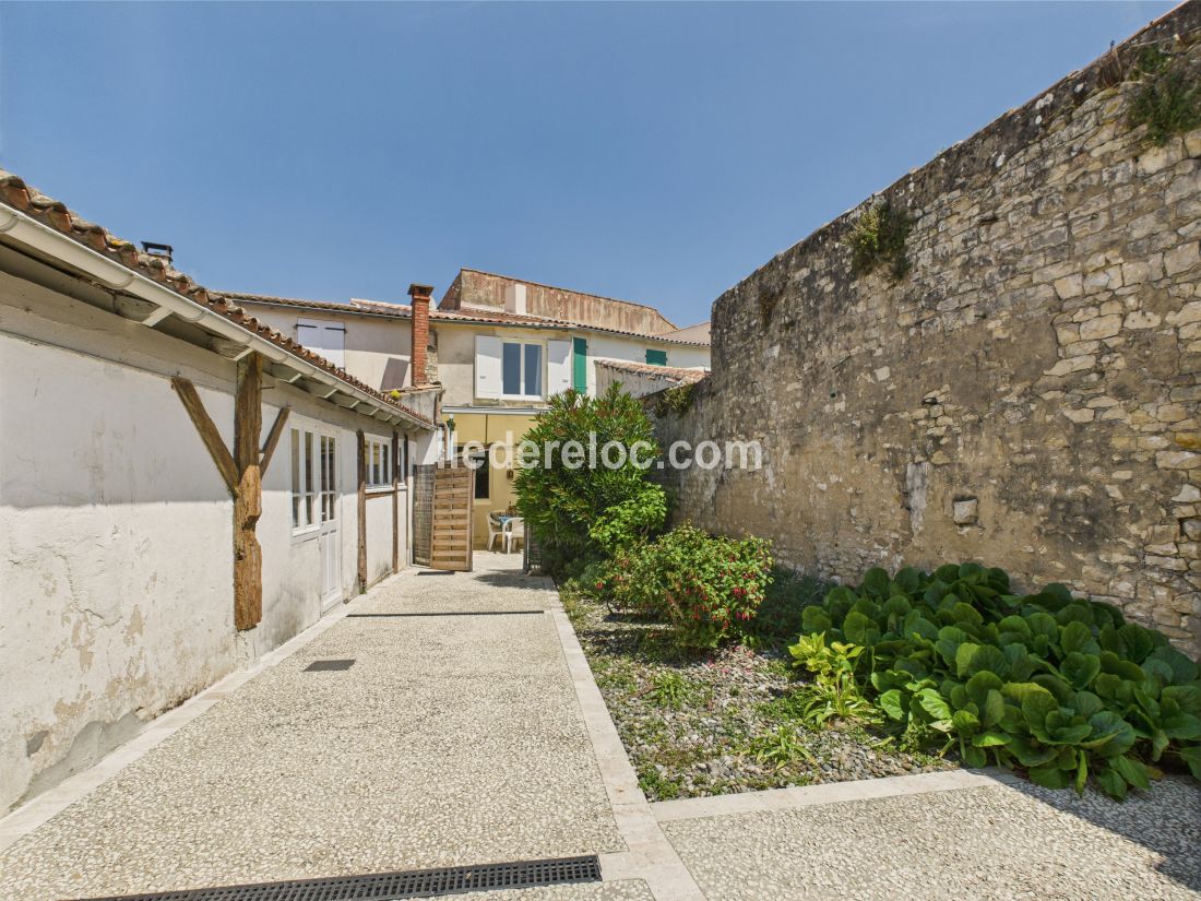Photo 12: An accomodation located in Le Bois-Plage-en-R&eacute; on ile de R&eacute;.