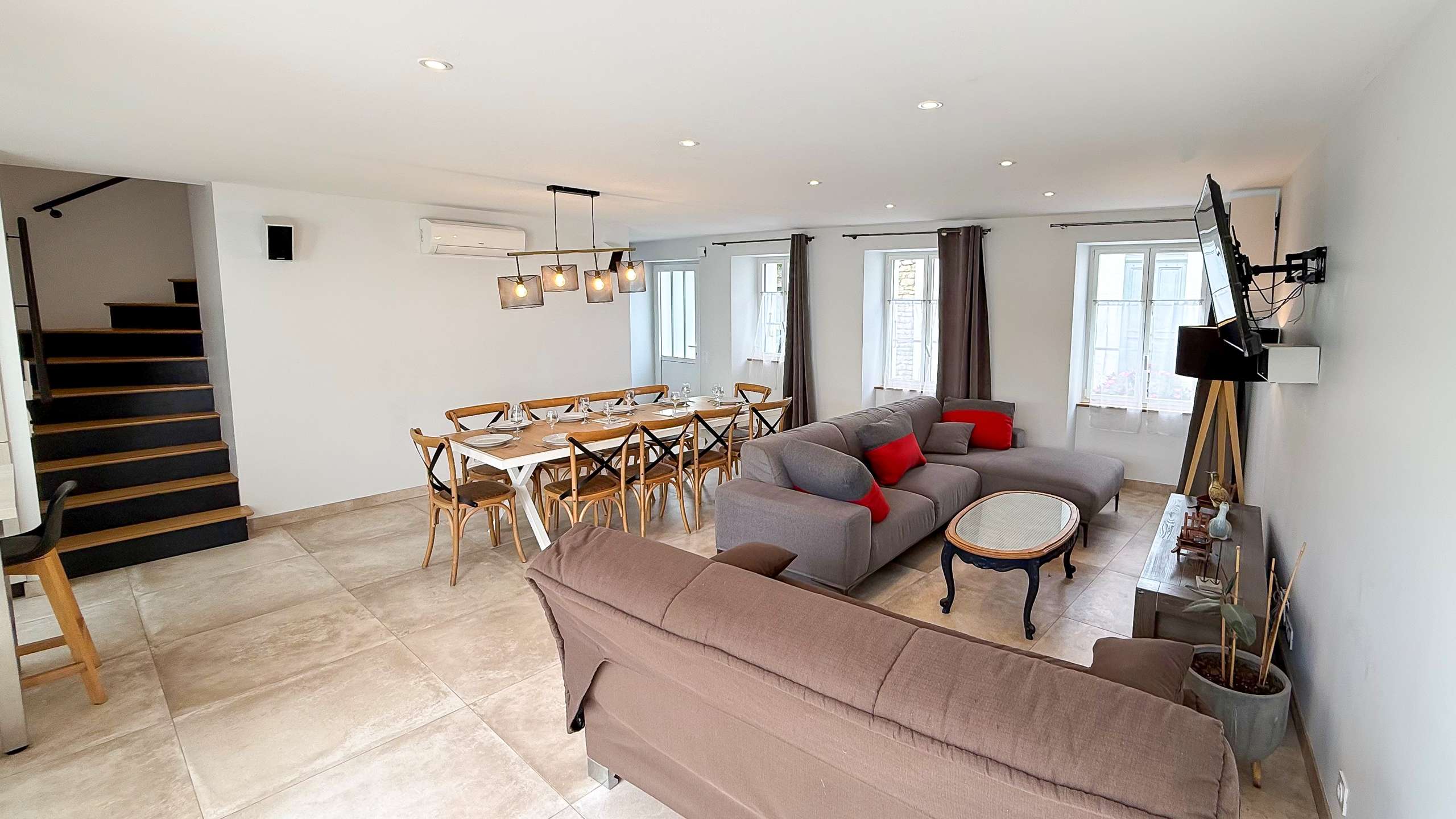 Photo 4: An accomodation located in Saint-Cl&eacute;ment-des-Baleines on ile de R&eacute;.