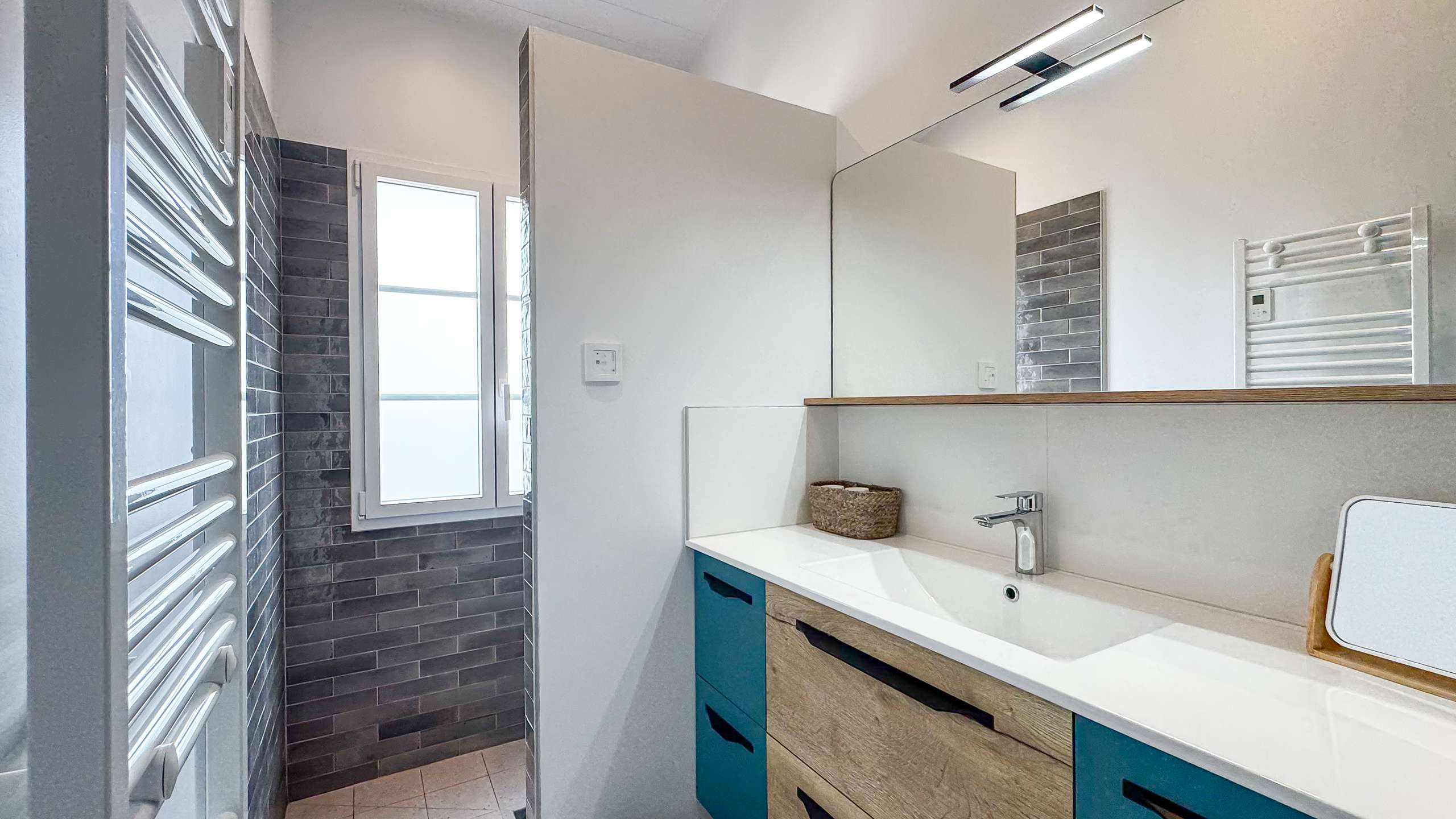 Photo 15: An accomodation located in Saint-Cl&eacute;ment-des-Baleines on ile de R&eacute;.
