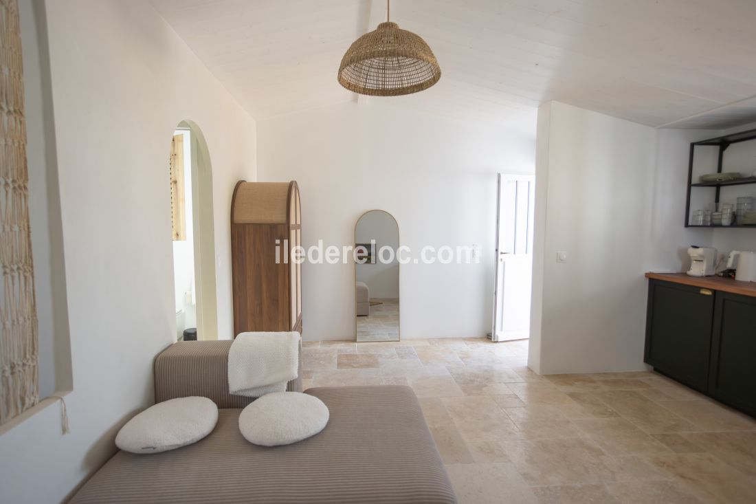 Photo 10: An accomodation located in Loix on ile de R&eacute;.
