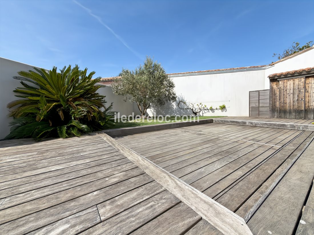 Photo 15: An accomodation located in Sainte-Marie-de-R&eacute; on ile de R&eacute;.