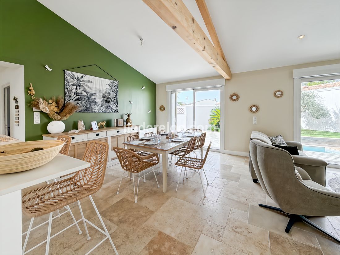 Photo 4: An accomodation located in Sainte-Marie-de-R&eacute; on ile de R&eacute;.
