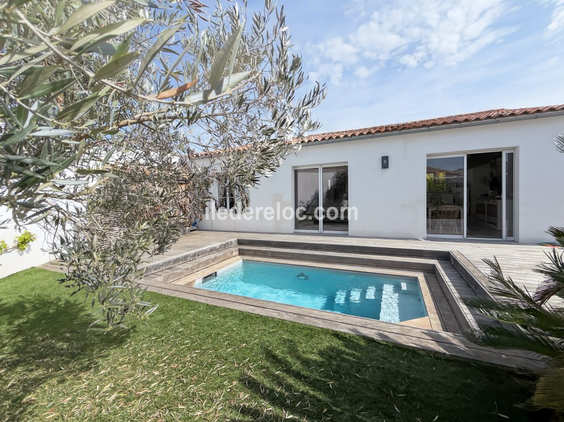 Photo 14: An accomodation located in Sainte-Marie-de-R&eacute; on ile de R&eacute;.