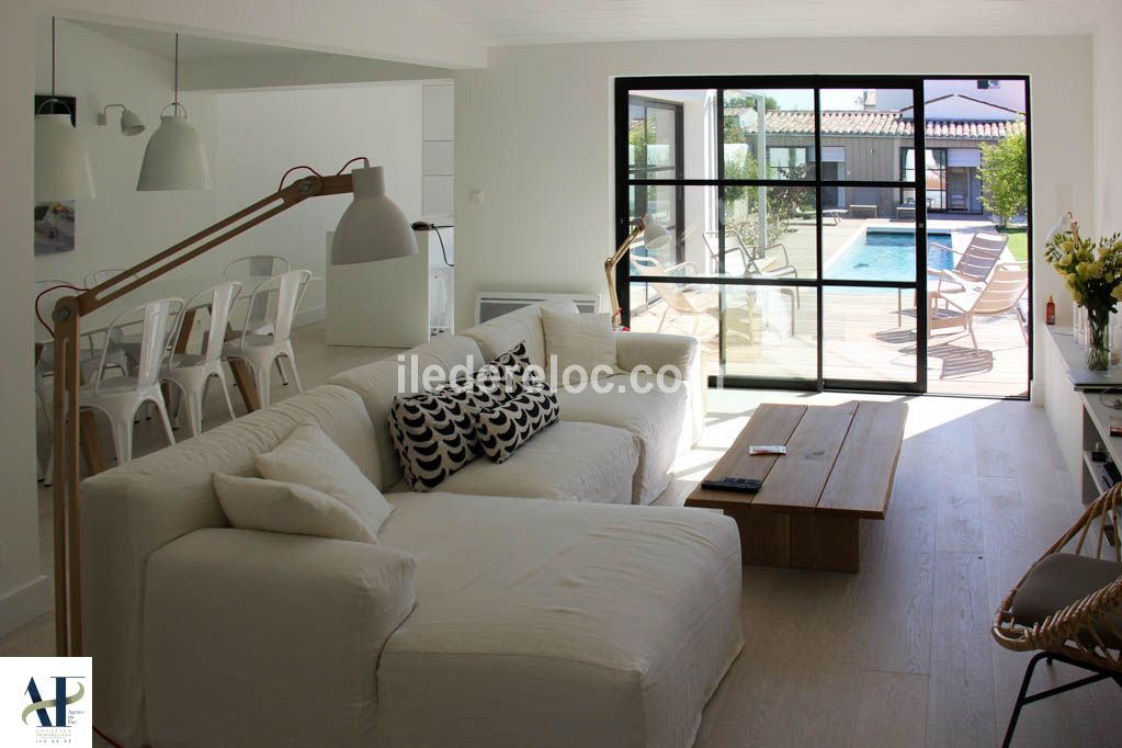 Photo 10: An accomodation located in Les Portes-en-R&eacute; on ile de R&eacute;.