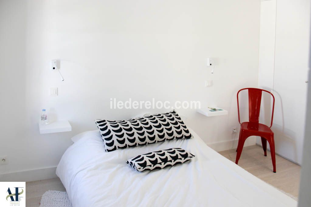 Photo 15: An accomodation located in Les Portes-en-R&eacute; on ile de R&eacute;.