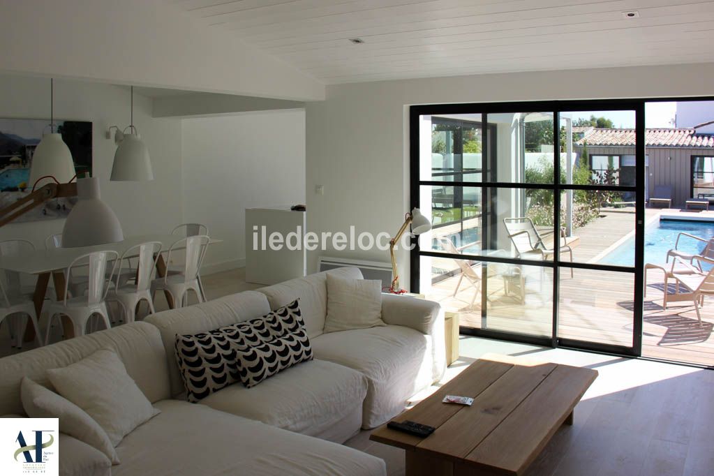 Photo 11: An accomodation located in Les Portes-en-R&eacute; on ile de R&eacute;.