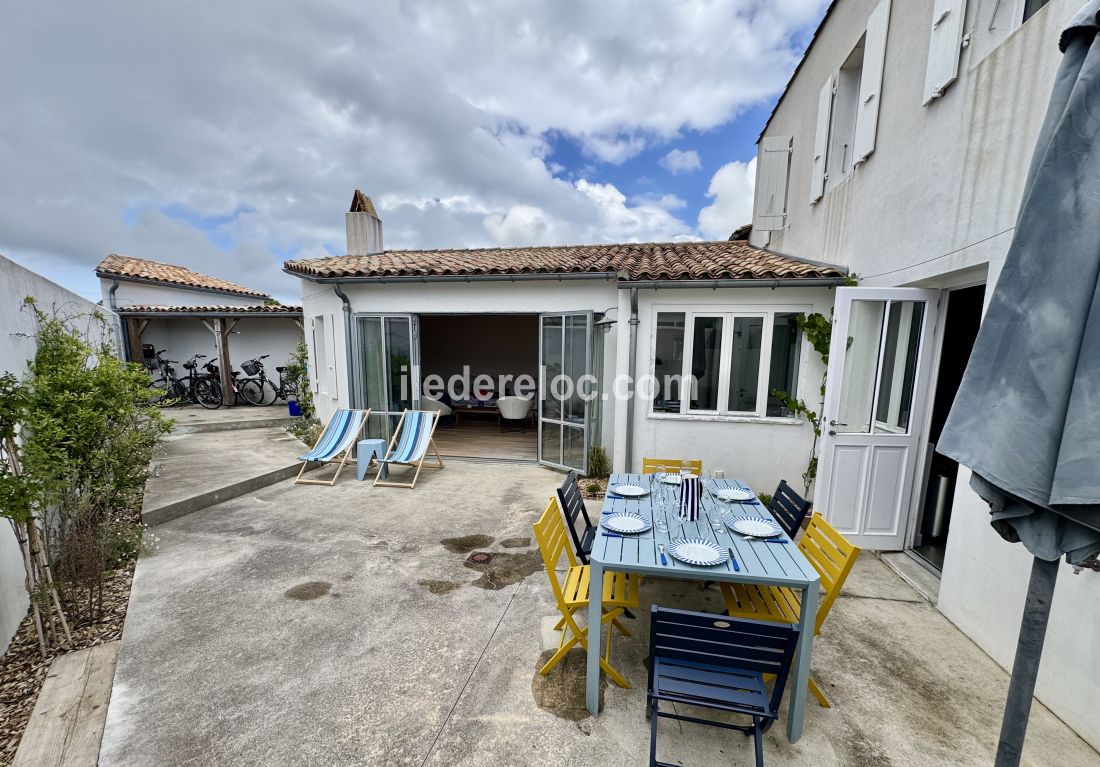 Photo 7: An accomodation located in Ars en R&eacute; on ile de R&eacute;.