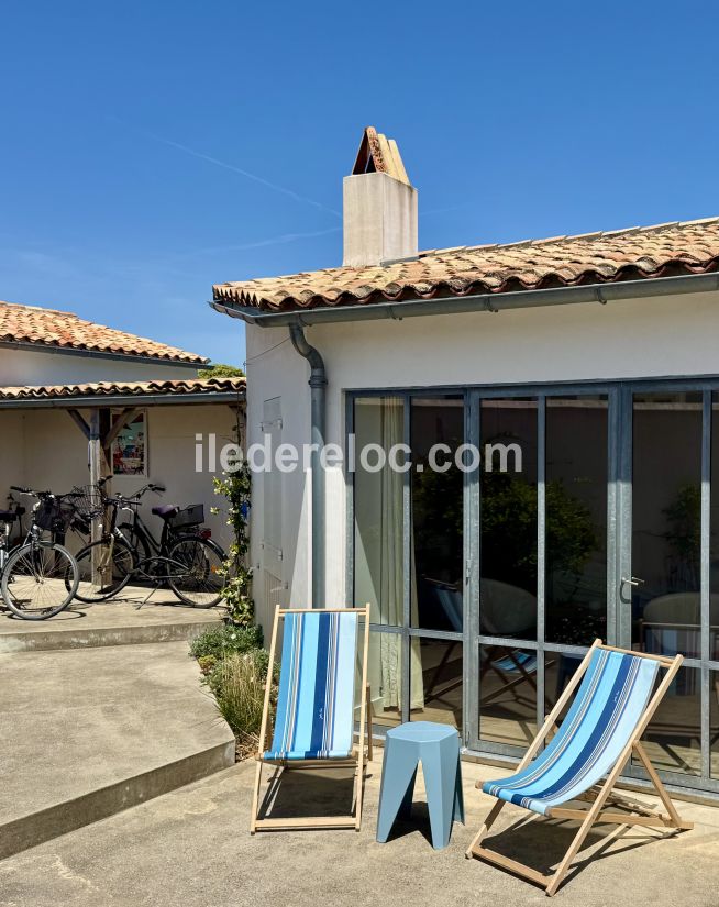 Photo 8: An accomodation located in Ars en R&eacute; on ile de R&eacute;.