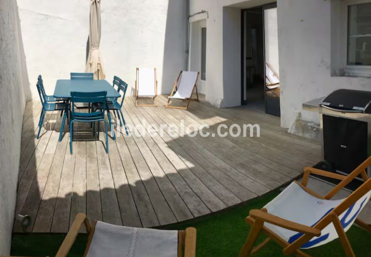 Photo 16: An accomodation located in La Flotte-en-R&eacute; on ile de R&eacute;.