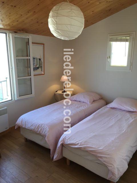 Photo 7: An accomodation located in La Couarde-sur-mer on ile de R&eacute;.