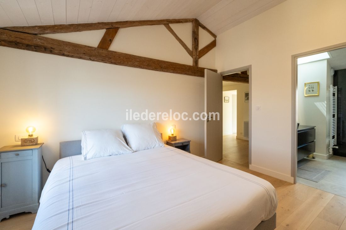 Photo 18: An accomodation located in Saint-Martin-de-R&eacute; on ile de R&eacute;.