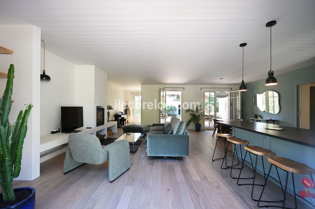 Photo 20: An accomodation located in Ars en R&eacute; on ile de R&eacute;.