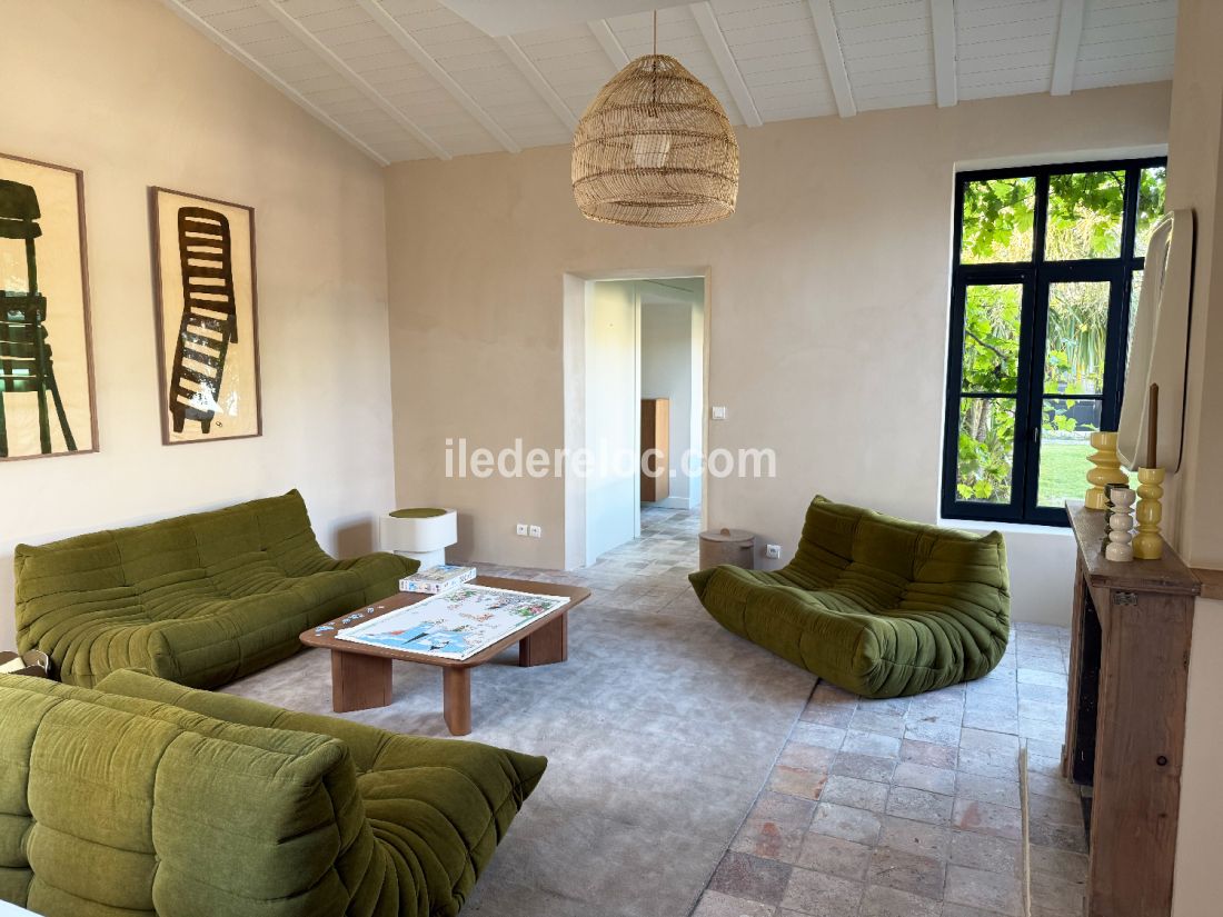 Photo 4: An accomodation located in Les Portes-en-R&eacute; on ile de R&eacute;.