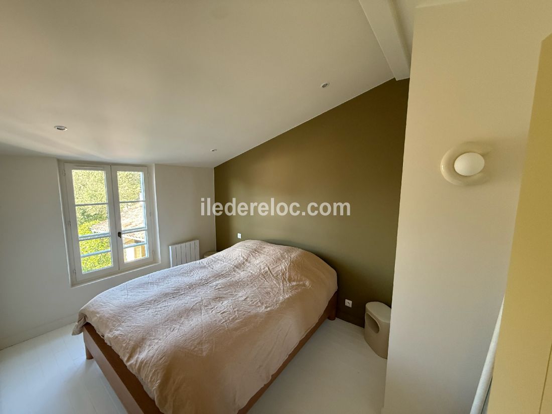 Photo 10: An accomodation located in Les Portes-en-R&eacute; on ile de R&eacute;.