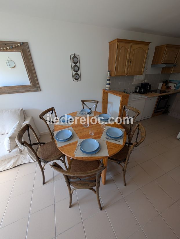 Photo 15: An accomodation located in La Flotte-en-R&eacute; on ile de R&eacute;.