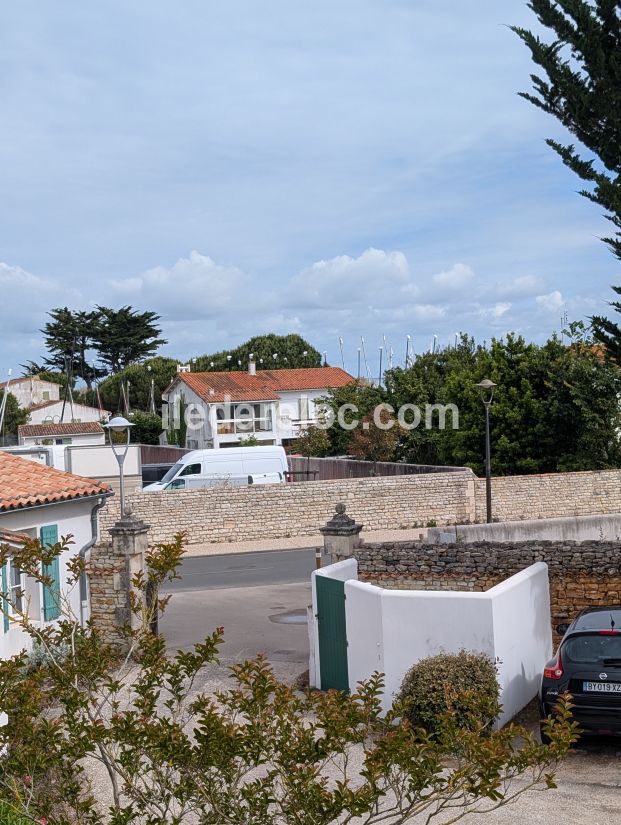 Photo 20: An accomodation located in La Flotte-en-R&eacute; on ile de R&eacute;.