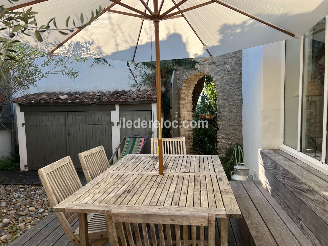 Photo 10: An accomodation located in Les Portes-en-R&eacute; on ile de R&eacute;.