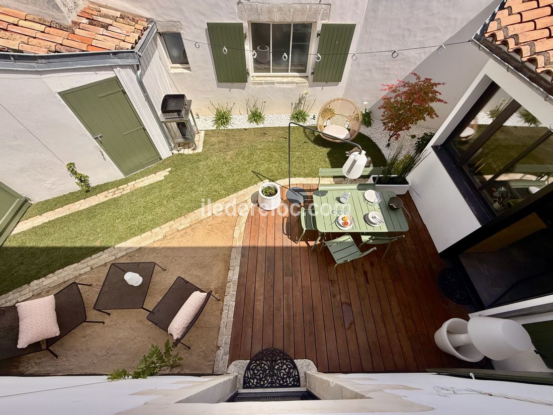 Photo 10: An accomodation located in Sainte-Marie-de-R&eacute; on ile de R&eacute;.