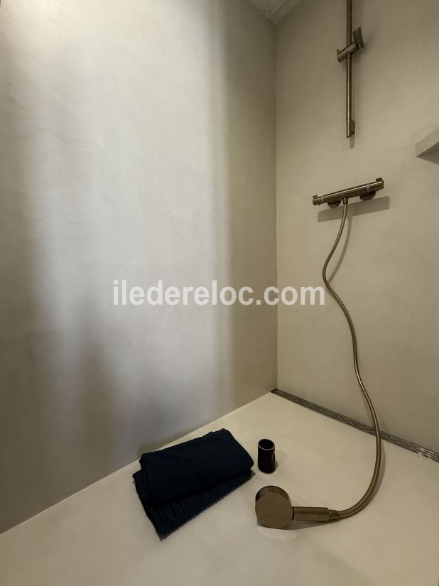 Photo 11: An accomodation located in Sainte-Marie-de-R&eacute; on ile de R&eacute;.