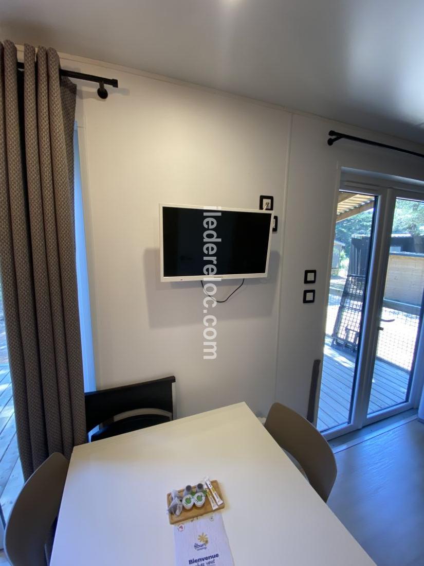 Photo 13: An accomodation located in Le Bois-Plage-en-R&eacute; on ile de R&eacute;.
