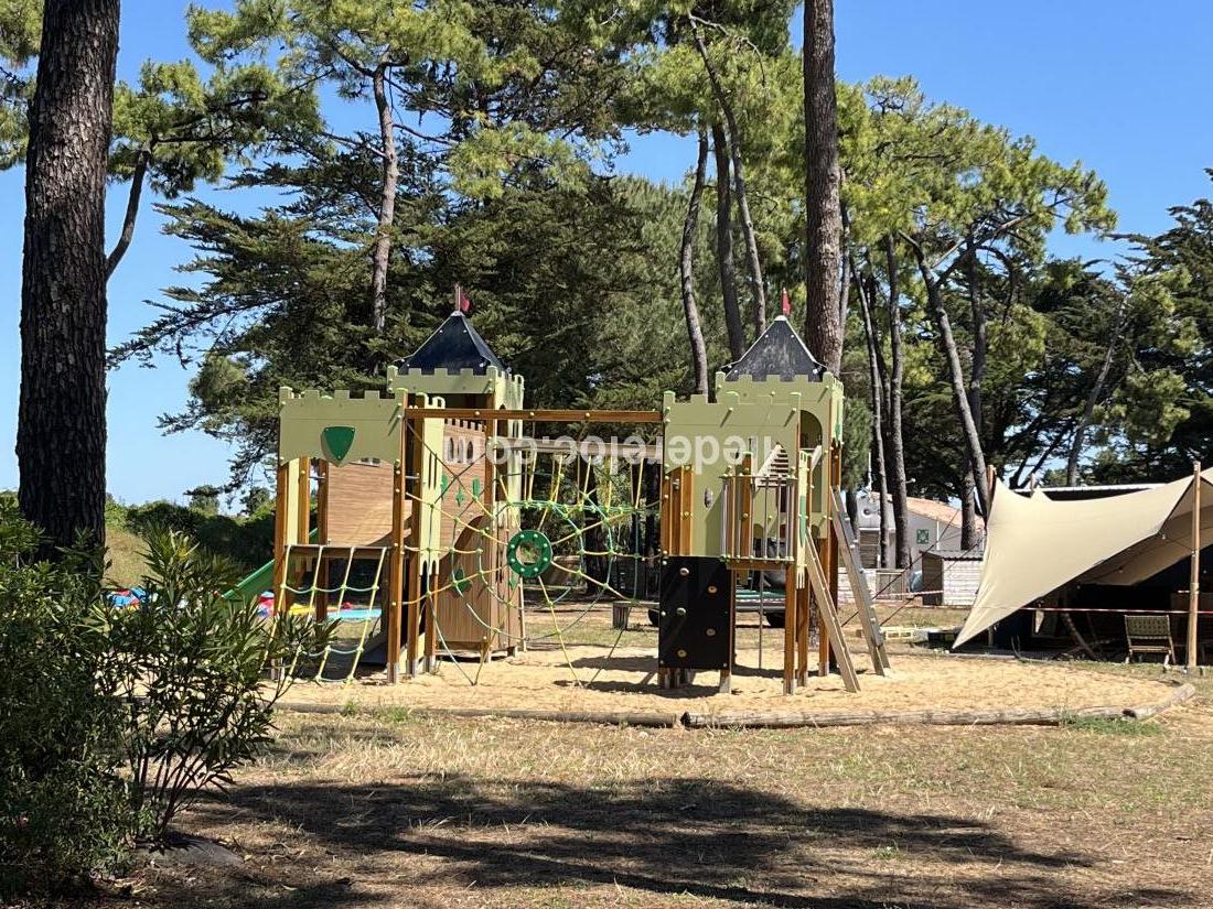Photo 20: An accomodation located in Le Bois-Plage-en-R&eacute; on ile de R&eacute;.