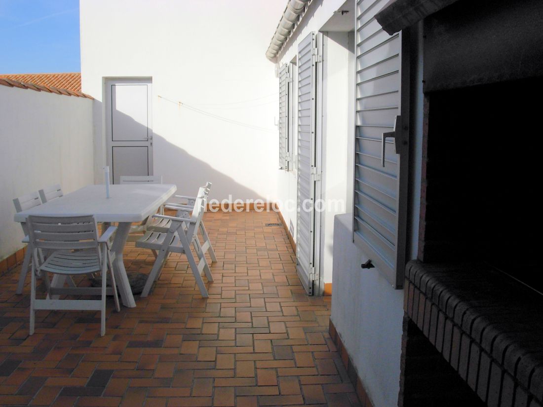 Photo 6: An accomodation located in La Flotte-en-R&eacute; on ile de R&eacute;.