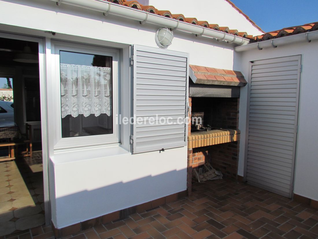 Photo 7: An accomodation located in La Flotte-en-R&eacute; on ile de R&eacute;.