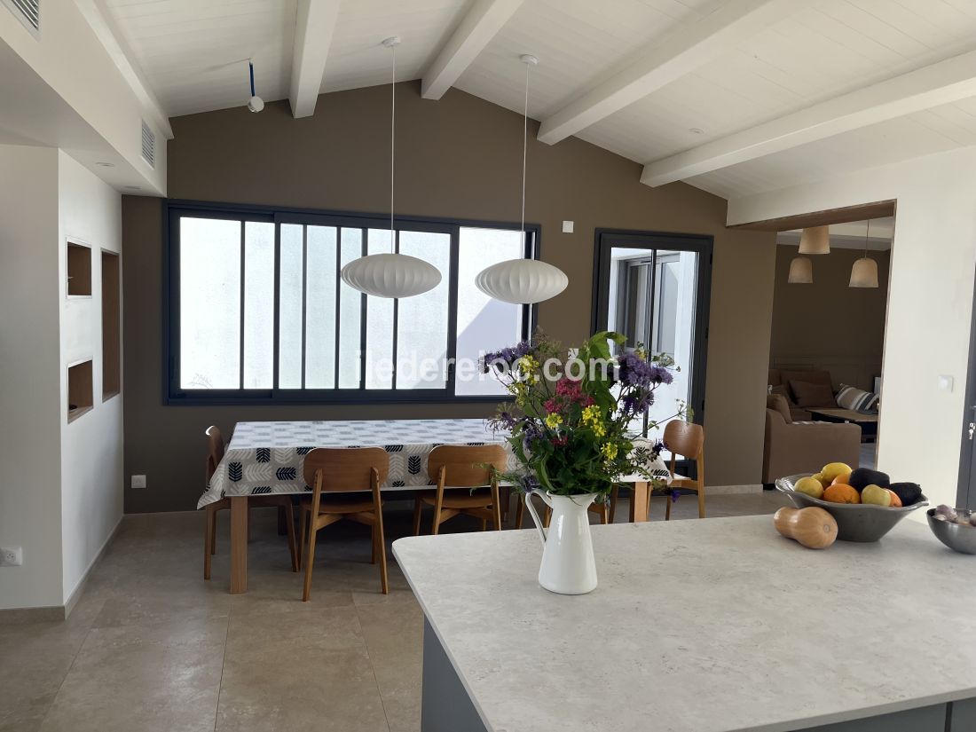 Photo 4: An accomodation located in Le Bois-Plage-en-R&eacute; on ile de R&eacute;.