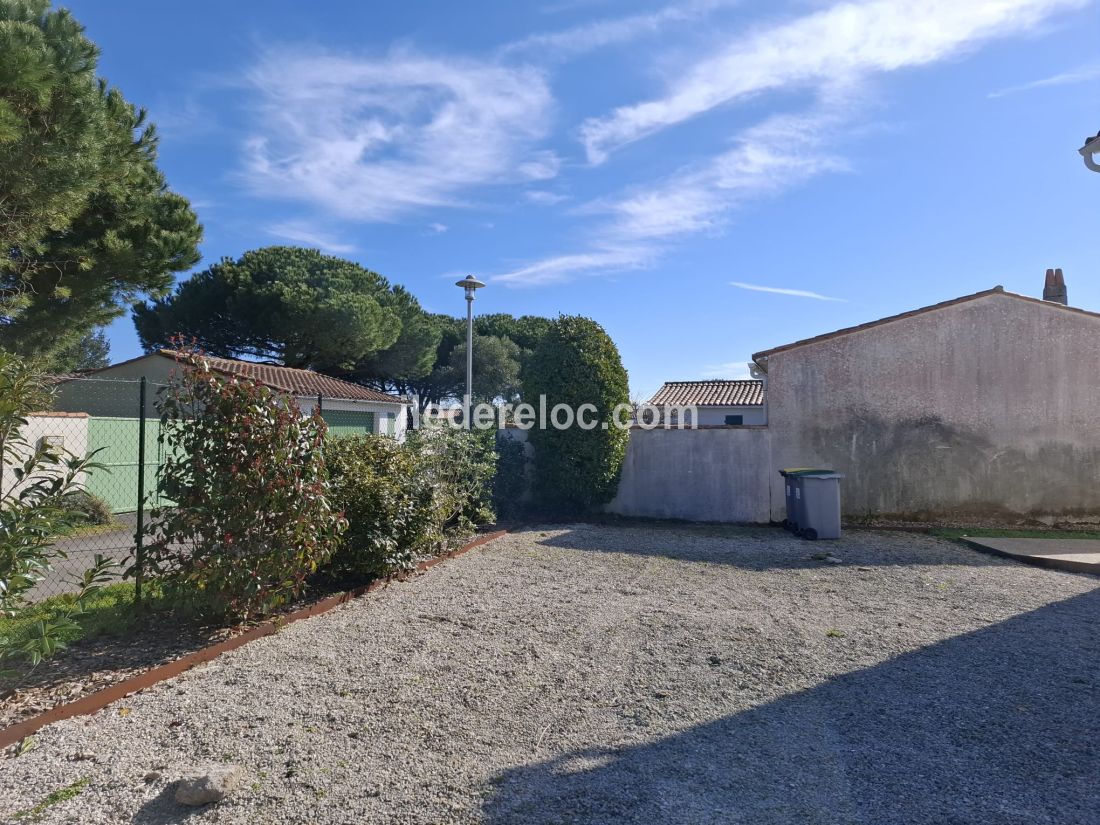 Photo 14: An accomodation located in Loix on ile de R&eacute;.