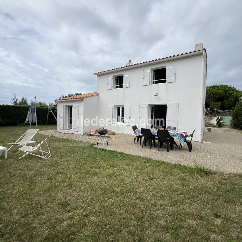 Photo 6: An accomodation located in Loix on ile de R&eacute;.