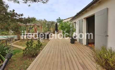 Photo 57: An accomodation located in Le Bois-Plage-en-R&eacute; on ile de R&eacute;.