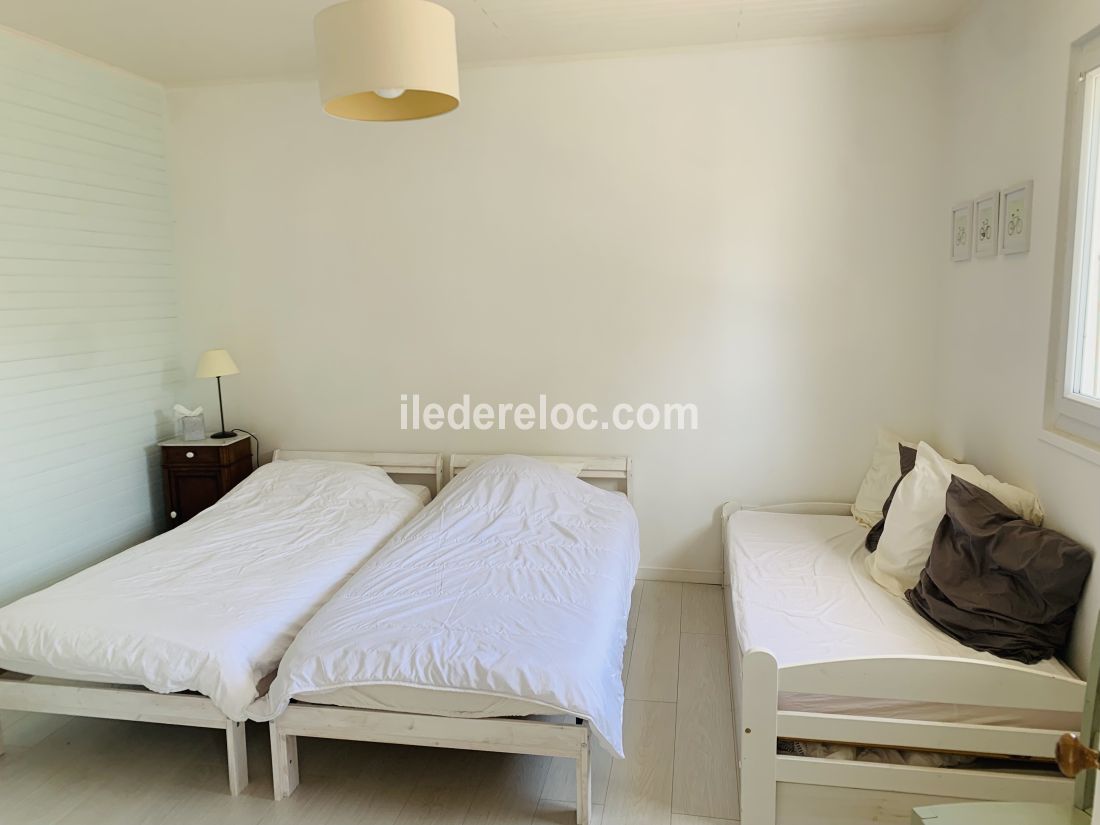Photo 7: An accomodation located in Saint-Cl&eacute;ment-des-Baleines on ile de R&eacute;.