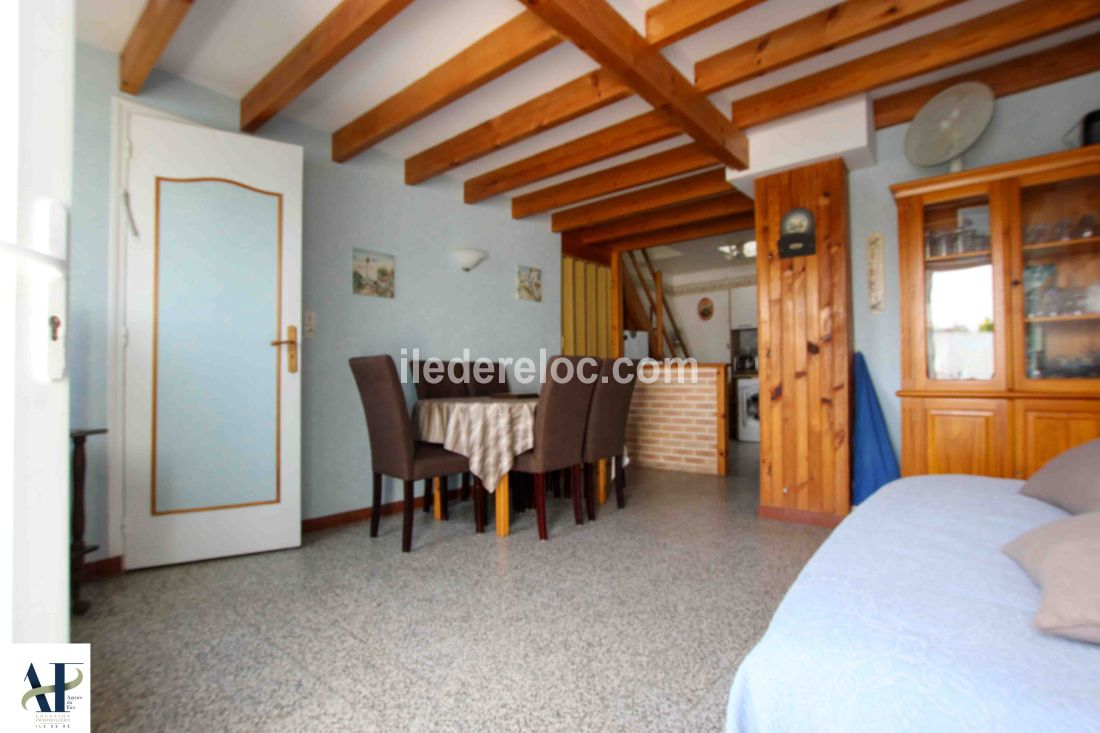 Photo 4: An accomodation located in Saint-Cl&eacute;ment-des-Baleines on ile de R&eacute;.
