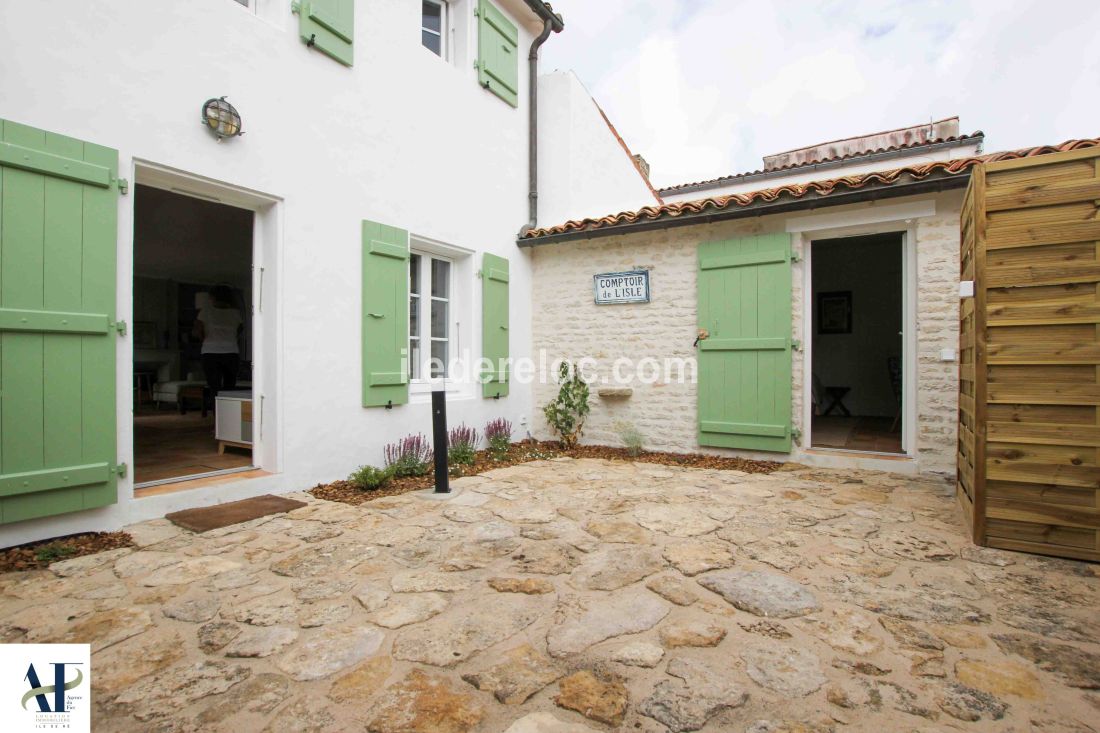 Photo 20: An accomodation located in Les Portes-en-R&eacute; on ile de R&eacute;.